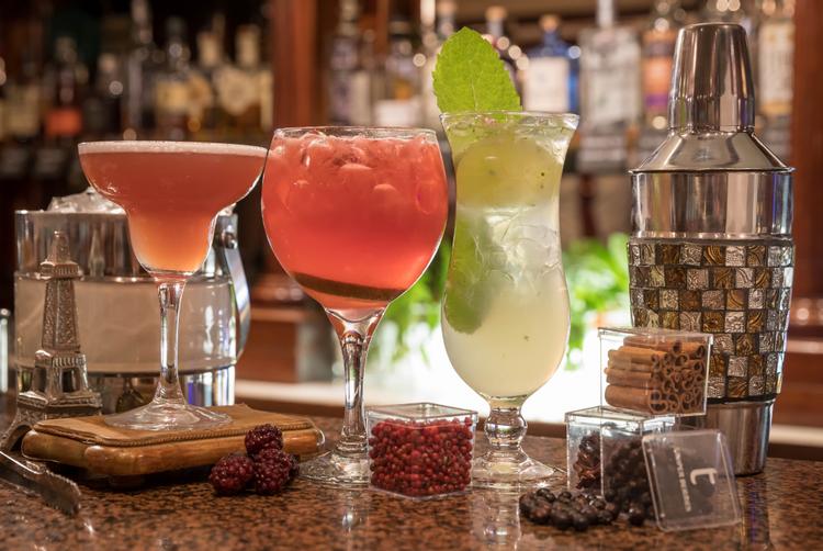 Cocktails at Thomas Francis Meagher Bar