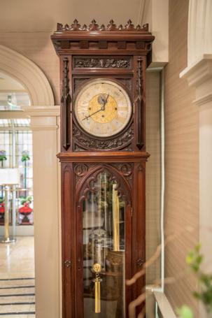 Granville Hotel | Waterford | Lord Roberts Grandfather Clock
