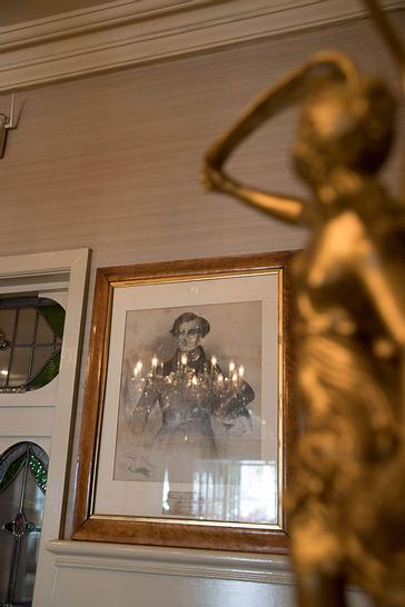 Granville Hotel | Waterford | Granville Hotel antiques