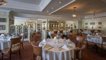 In house dining in Bianconi Restaurant